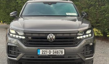 2022 Volkswagen Touareg R-Line Black Edition full