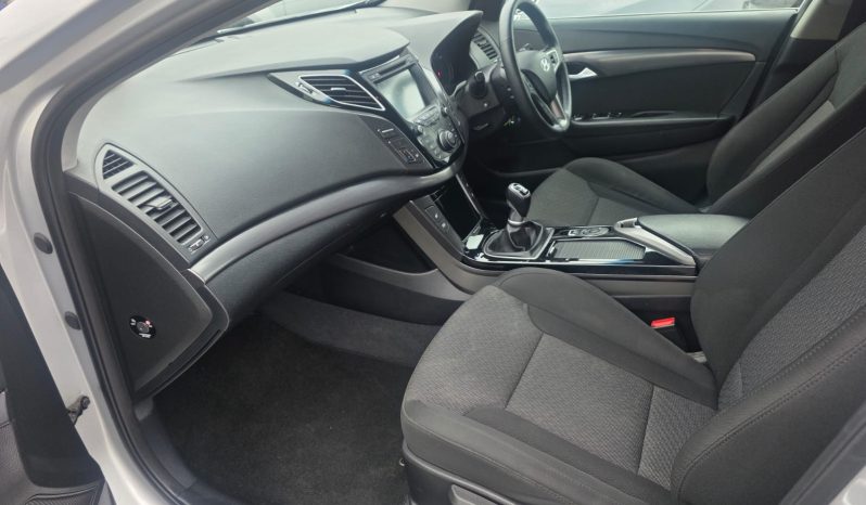 Hyundai i40 2016 full
