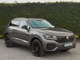 2022 Volkswagen Touareg R-Line Black Edition