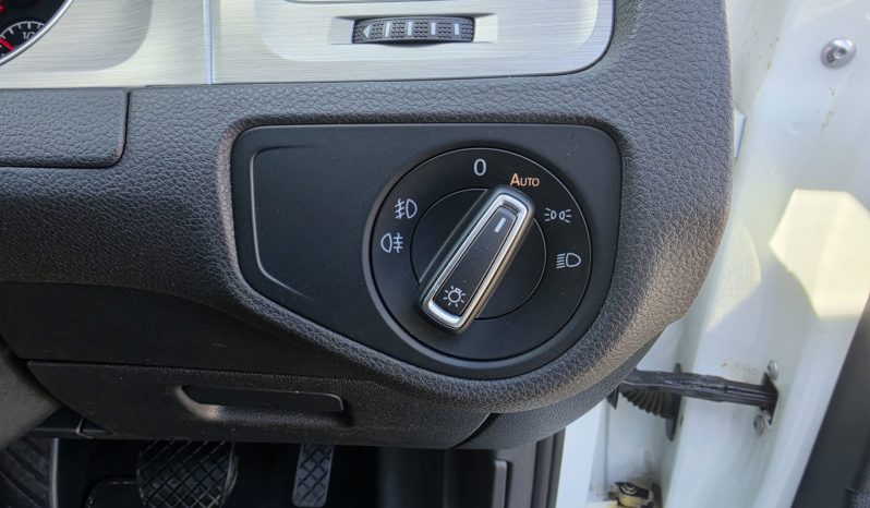 Volkswagen Golf 2016 full