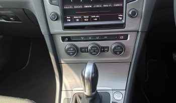 Volkswagen Golf 2016 full