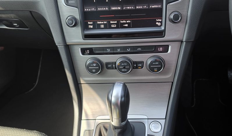 Volkswagen Golf 2016 full