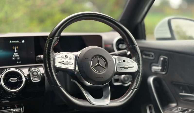 Mercedes-Benz A200 AMG Line Automatic full