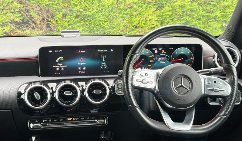 Mercedes-Benz A200 AMG Line Automatic full