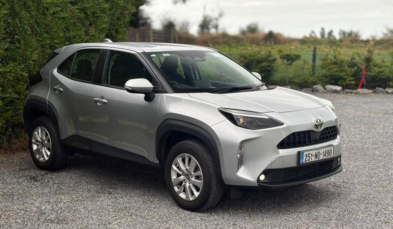 2025 Toyota Yaris Cross HEV Automatic full