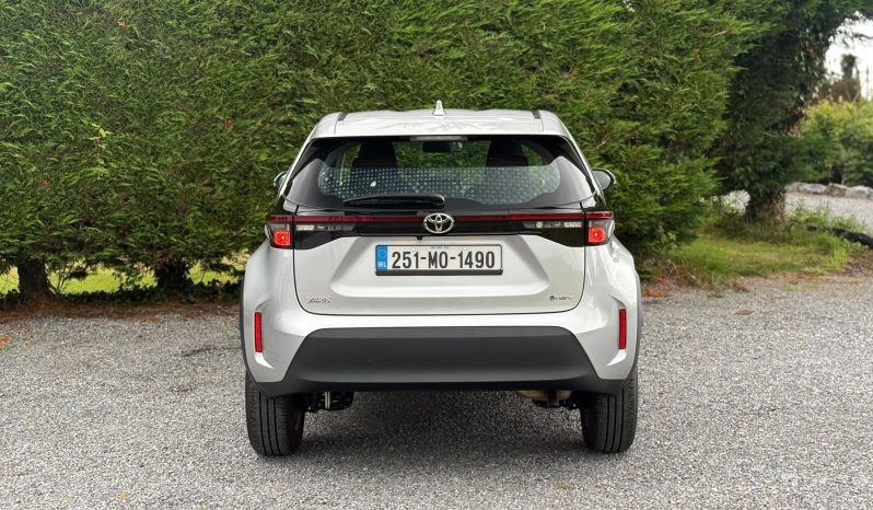 2025 Toyota Yaris Cross HEV Automatic full